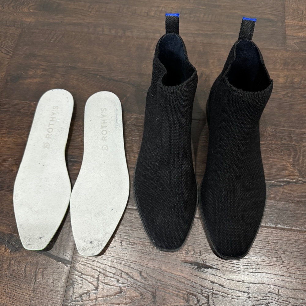 ROTHY'S Merino Wool Black Slip-On Chelsea Ankle Booties Women's SZ 8 - Picture 6 of 6